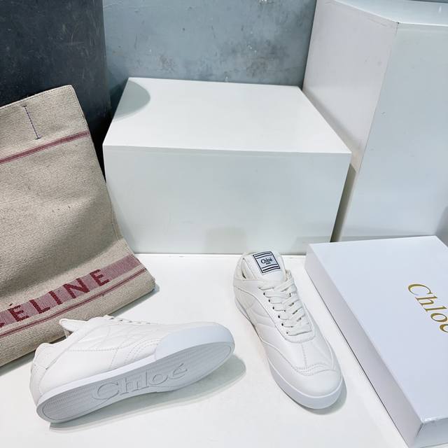 High-quality factory direct! Top-quality Chloe Spring/Summer 2025 new German tra High-quality factory direct! Top-quality Chloe Spring/Summer 2025 new German tra