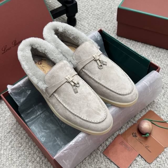 Classic Loropiana Summer Walk Beaver Fur Shoes (Lpŵ