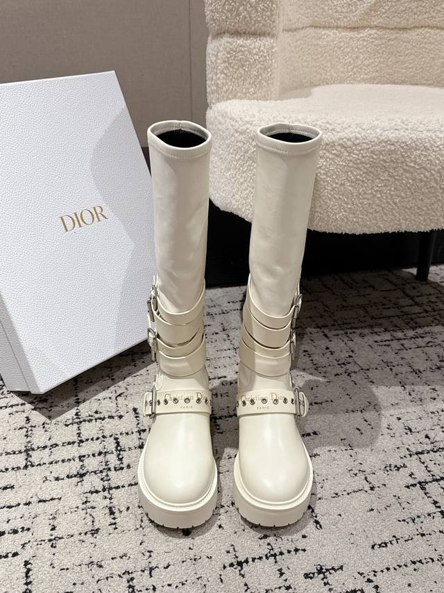 Top-tier version Dior Fall/Winter 2025 D-Fight Brogue Boots. A new addition to t