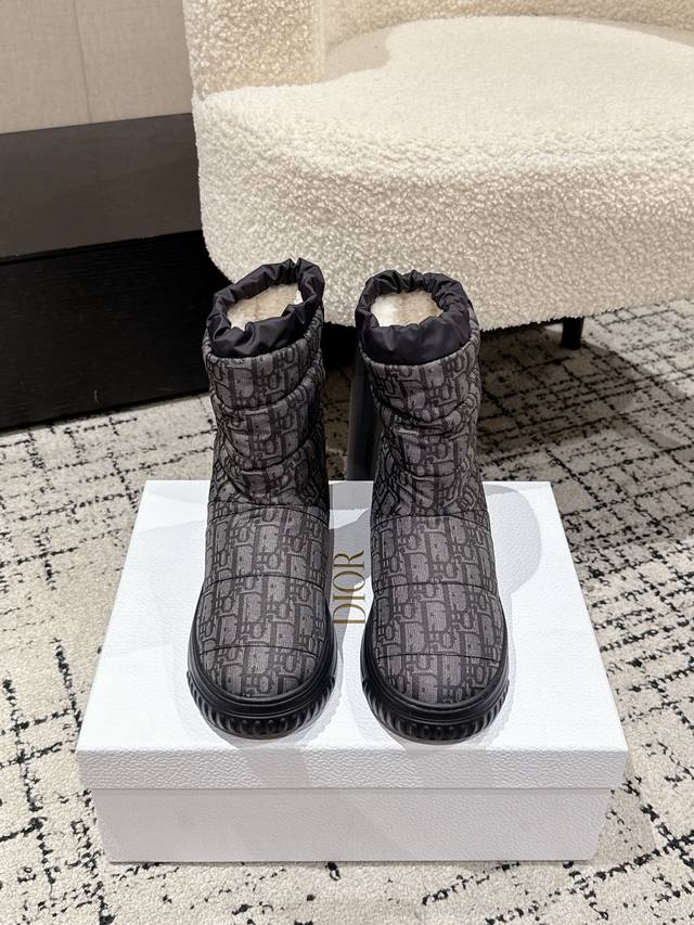 Dior Fall/Winter 2025 Newest Snow Boots & Ski Shoes Many celebrities and influen