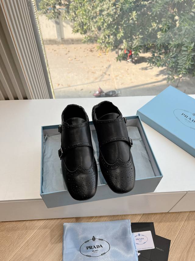 What you see is what you get G0286 Top Quality Prada* 25Ss Prada Runway Retro Ta