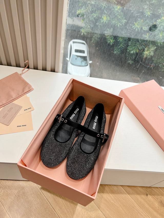 G0286 Top-tier Miu Miu women's bow-decorated satin ballet flats, exclusive high-