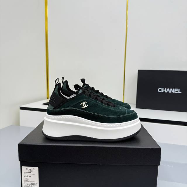 Women's size Chanel casual platform shoes, 2025 top-tier casual sneakers from bo