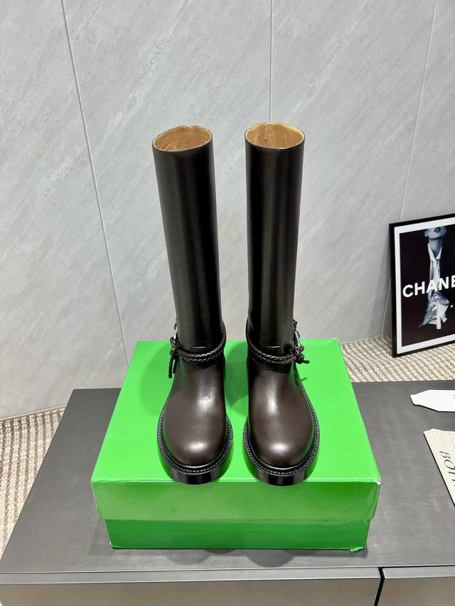 Factory Exclusive Top-Tier Version Botteg*A Venet*A2025Vs Autumn/Winter's Latest