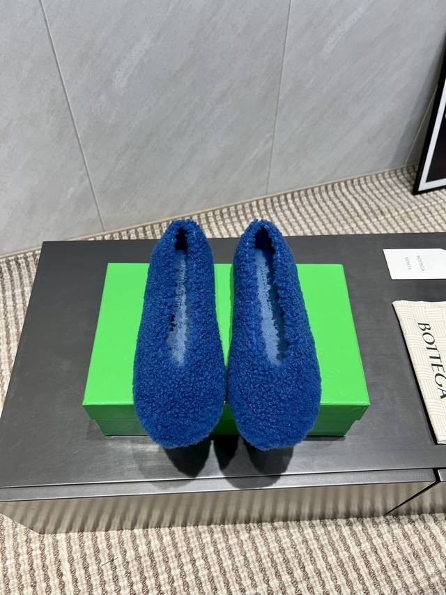 Factory Direct: Exclusive Top-Tier Version 2025Vs Autumn Latest Loafers Series B