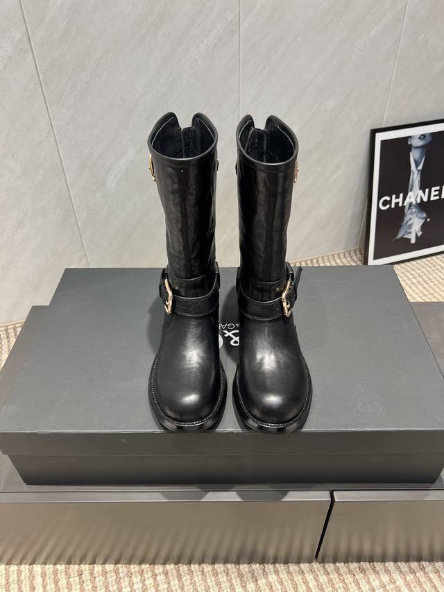 Factory Direct: Exclusive Top-Tier Version Dolce & Gabbana 25Vs Autumn/Winter Ho Factory Direct: Exclusive Top-Tier Version Dolce & Gabbana 25Vs Autumn/Winter Ho