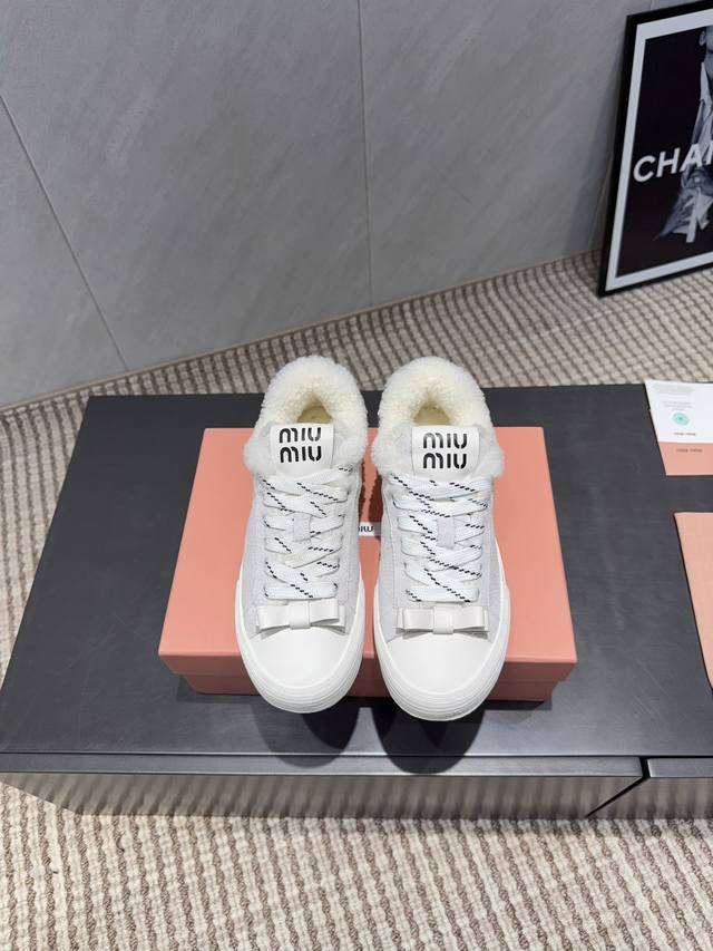 Factory Direct: Exclusive Top-Tier Version Miu Miu 2025 VS Latest Hot-Selling Ca
