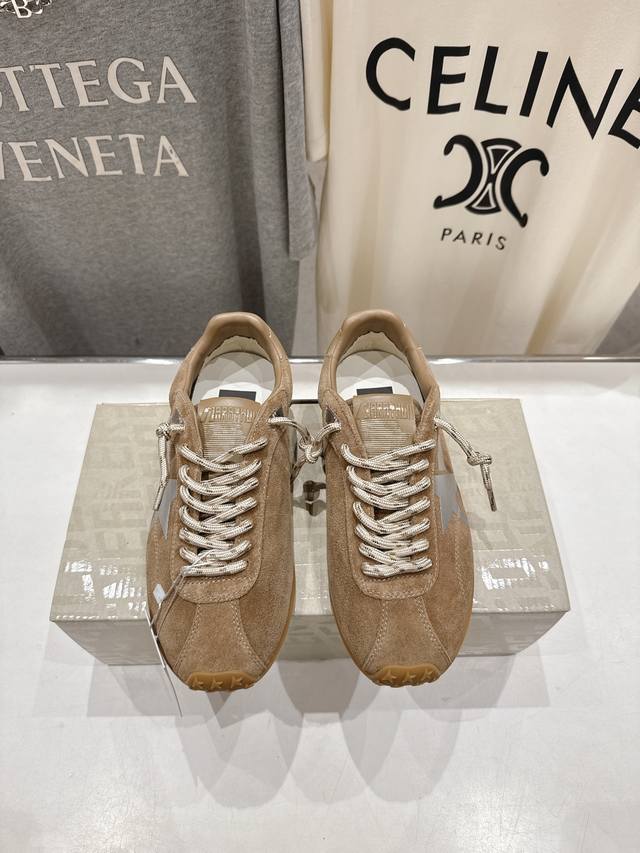 High-quality factory-made couple's shoes Ggdb Golden Goose F028 2025Ss Marathon High-quality factory-made couple's shoes Ggdb Golden Goose F028 2025Ss Marathon