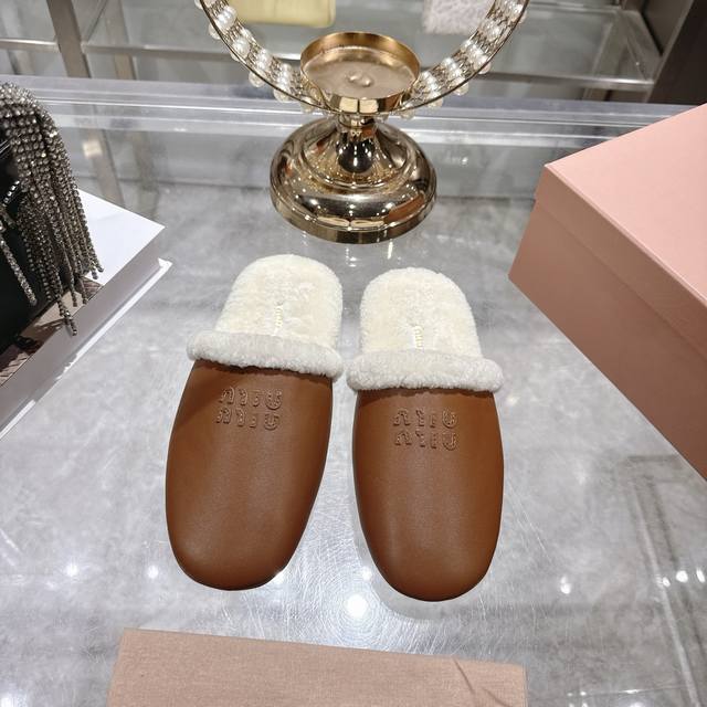 Factory direct Miu 25 Autumn/Winter New Imported Wool Slippers, Closed-Toe Half-