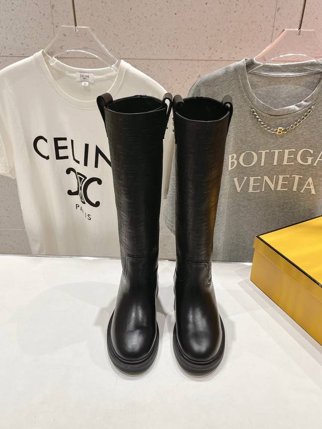 High-quality factory-made Fendi F029 2025 Autumn/Winter New Long Boots, Straight
