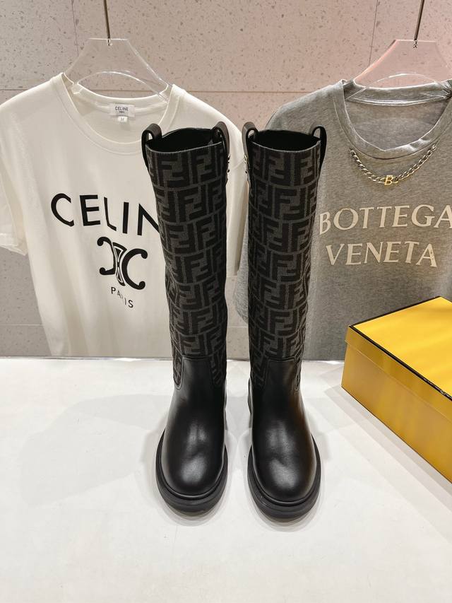 High-quality factory-made Fendi F029 2025 Autumn/Winter New Long Boots, Straight