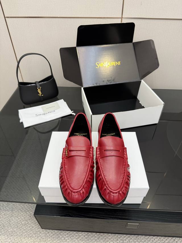 Saint Laurent*Ysl Saint Laurent 25Ss New Arrival Ysl Small Logo Loafers The icon