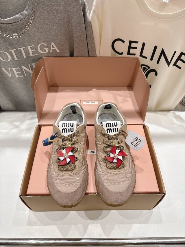 Top-quality factory direct with shipping box. Miu Miu F028 2025Ss latest thick-s