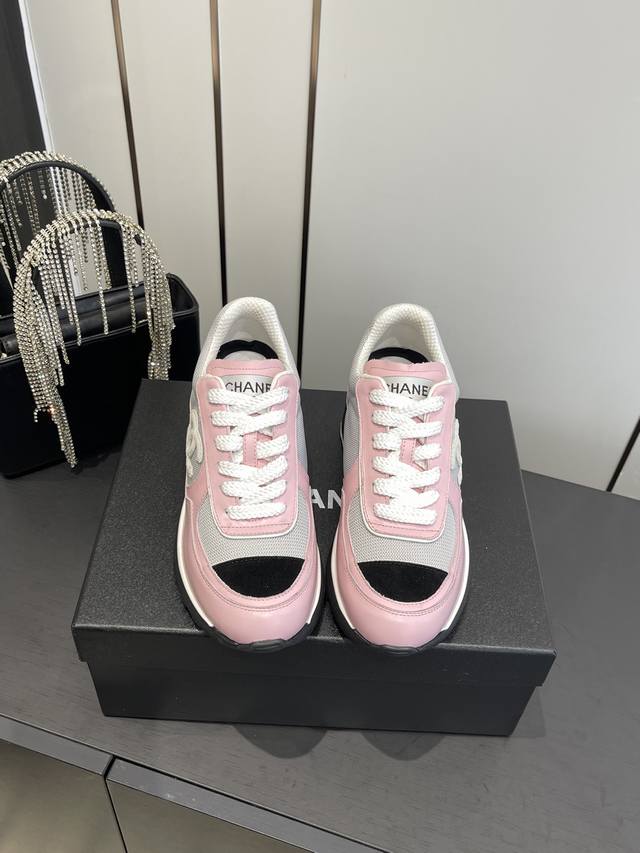 Chanel's most anticipated high-heeled platform sneakers of 2025. Love at first s