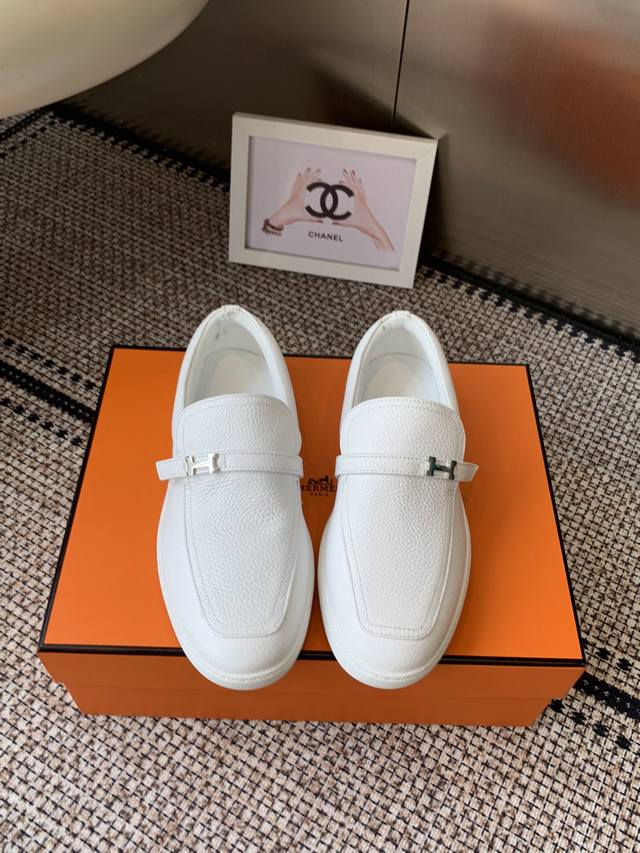 Women's & Men's Hermes Classic H Loafers Couple Style. Timeless British retro de