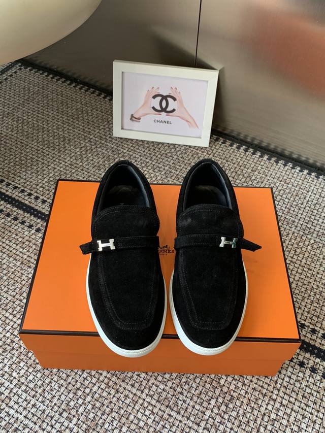 Women's & Men's Hermes Classic H Loafers Couple Style. Timeless British retro de