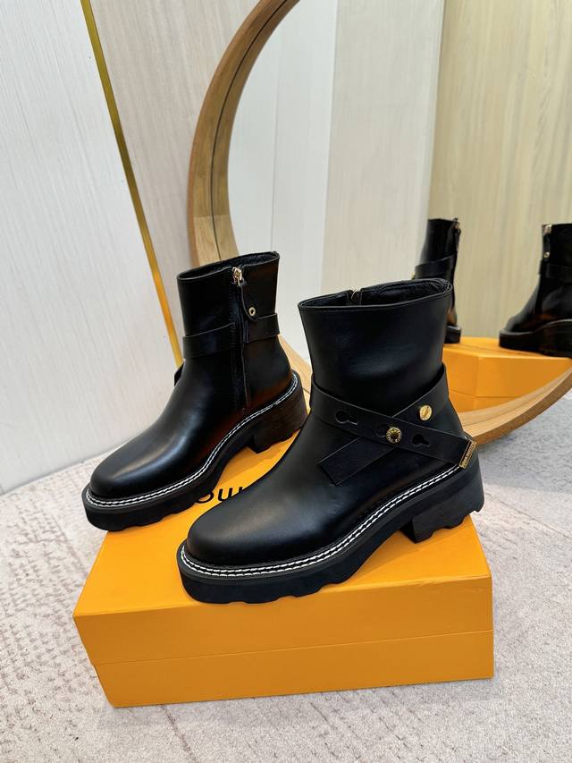 Factory Price: Louis Vuitton 2025 Fall/Winter High-End Custom-Made Boots, a clas