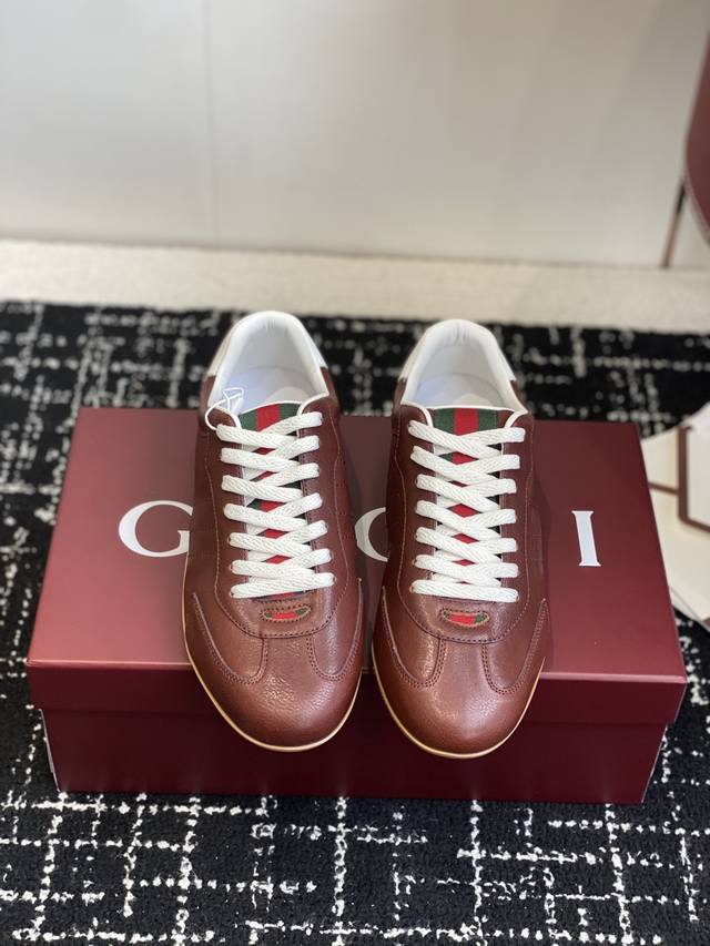 High-quality Gucci Shift 2026 runway collection couple's German-style thin-soled