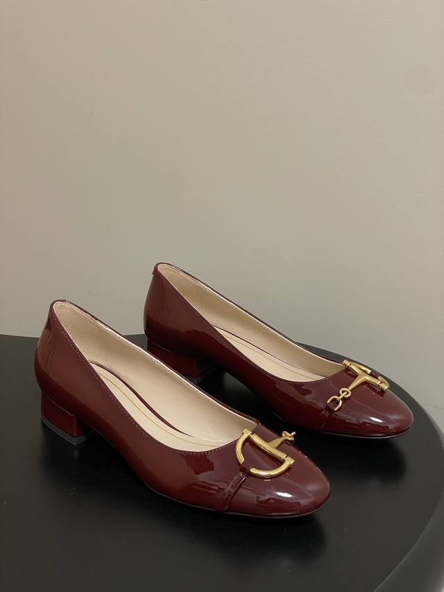 25Ss Early Autumn New Gucci Mary Jane Shoes with Horsebit Buckle, Patent Leather