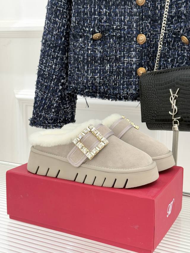 Factory Price P Short and High Roger Vivier Rv25Wf New Square Rhinestone Buckle