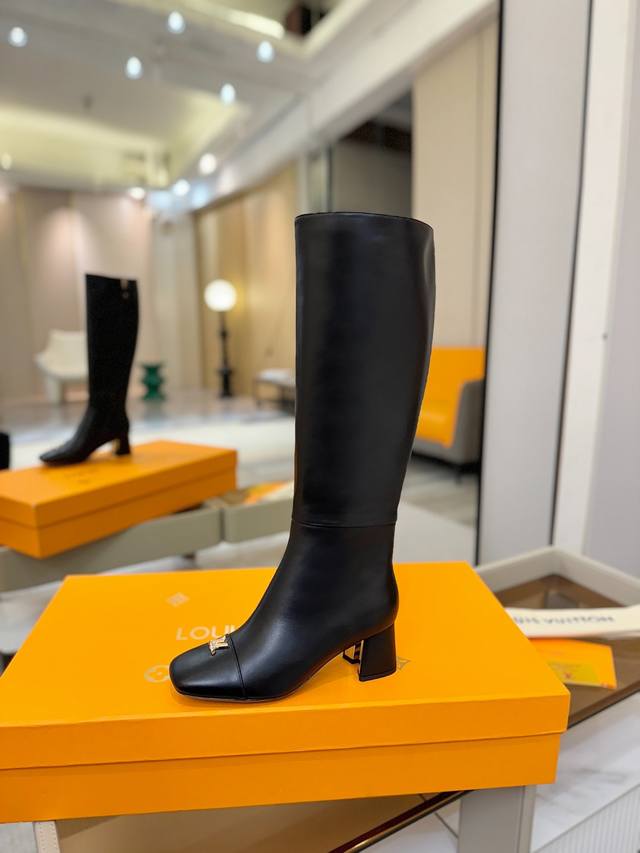 Price P: L's Autumn/Winter runway 16-inch high boots, official website series, s