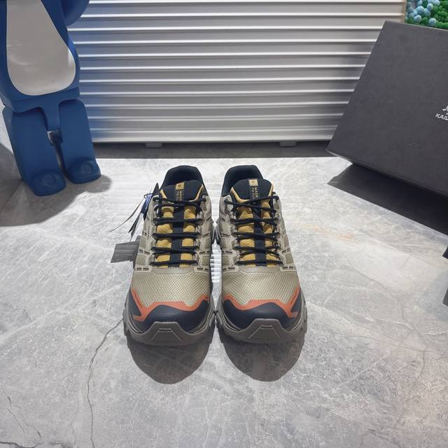 Factory Direct Kailas Expedition 5 Ebony Grey Trail Running Shoes. The upper fea