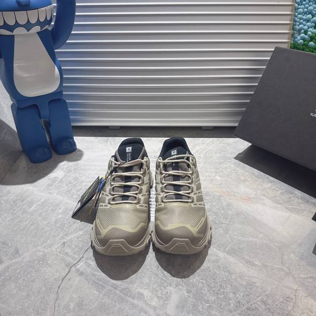 Factory Direct Kailas Expedition 5 Ebony Grey Trail Running Shoes. The upper fea