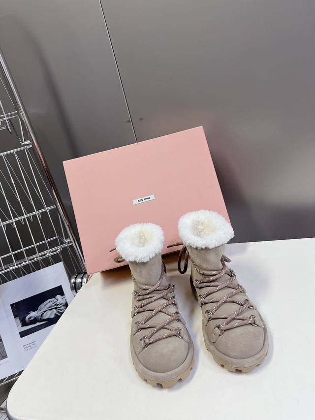 Miumiu Fall/Winter Latest Runway Style Lace-up Wool Ankle Boots, Snow Boots, Fur Miumiu Fall/Winter Latest Runway Style Lace-up Wool Ankle Boots, Snow Boots, Fur