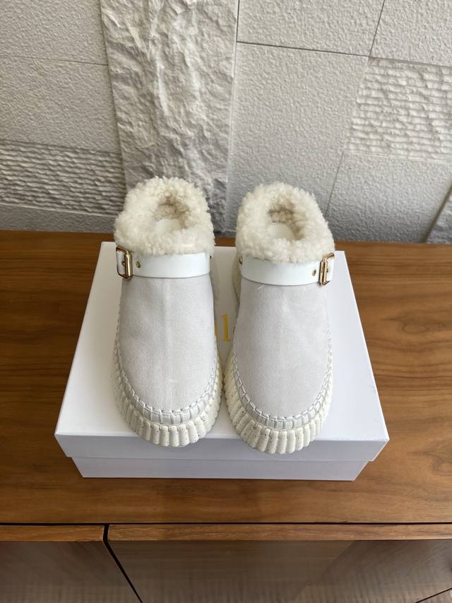 Top Version: Chloe 2025 Autumn/Winter New Nama Wedge Mule Slip-on Mule Furry Sho Top Version: Chloe 2025 Autumn/Winter New Nama Wedge Mule Slip-on Mule Furry Sho