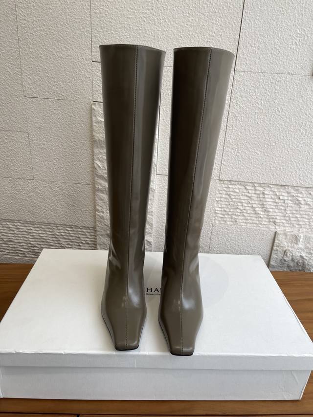 Top Version: Khaite 2025 Autumn/Winter New Square Toe High-Heeled Ona Boots. The