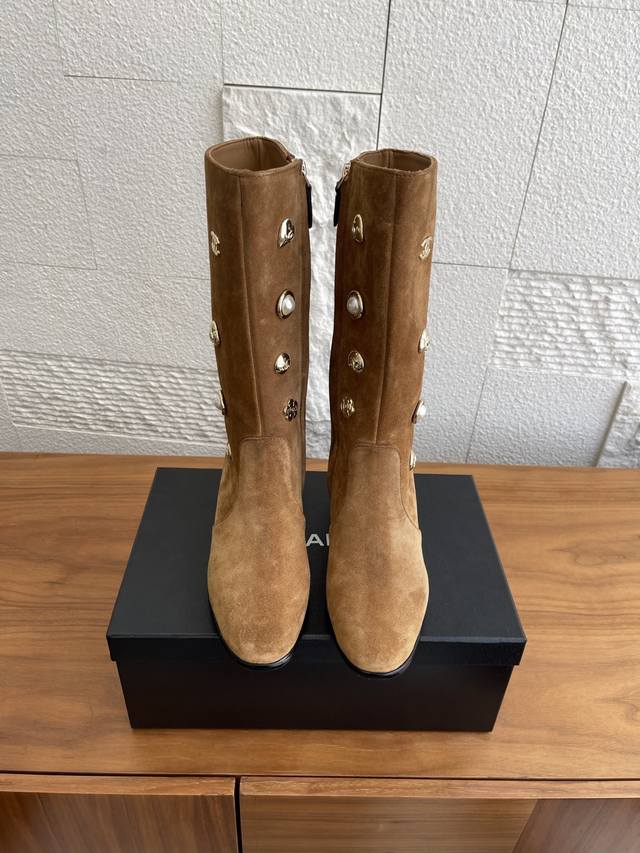 Top-tier version: Chanel 25K Autumn/Winter New Metal Buckle Pearl Inner Zipper H