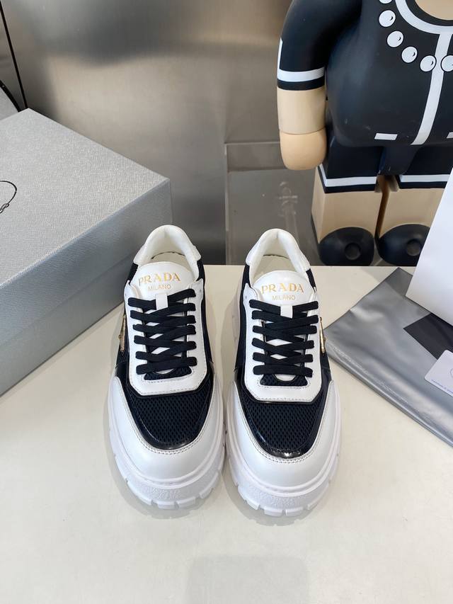 Factory direct, 1:1 replica Prada men's shoes, best-selling style, shipped simul