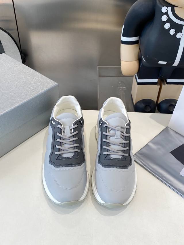 Factory direct Prada 1:1 replica men's shoes, best-selling style, same as offici