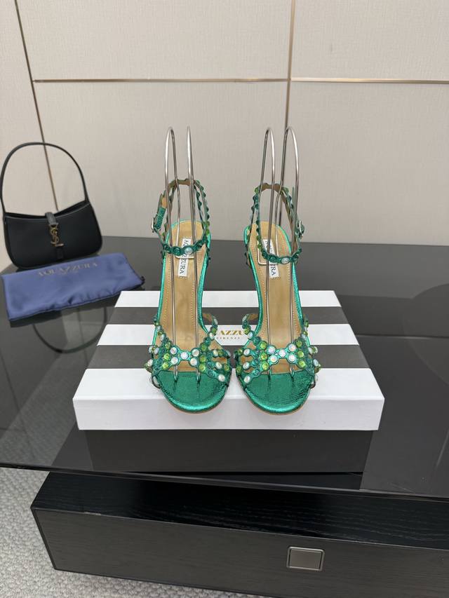 Top-quality factory-made Aquazzura pineapple high heels. New Spring/Summer 2025