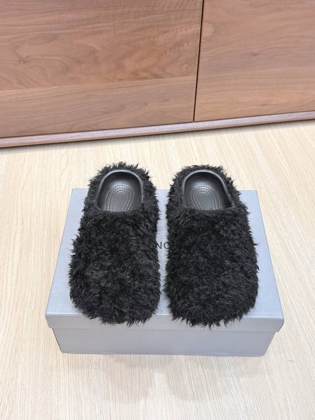High-quality Balenciaga 25Ss Fall/Winter new thick-soled wool slippers, couple s