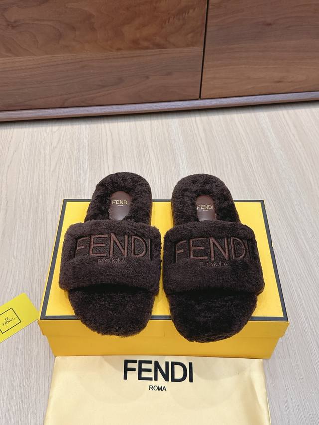 High-quality Fendi wool slippers (model number 225). New arrival! Inspired by th