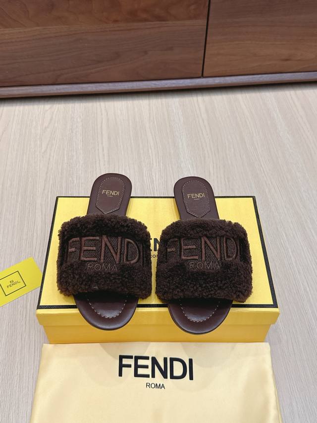 High-quality Fendi wool slippers (model number 225). New arrival! Inspired by th