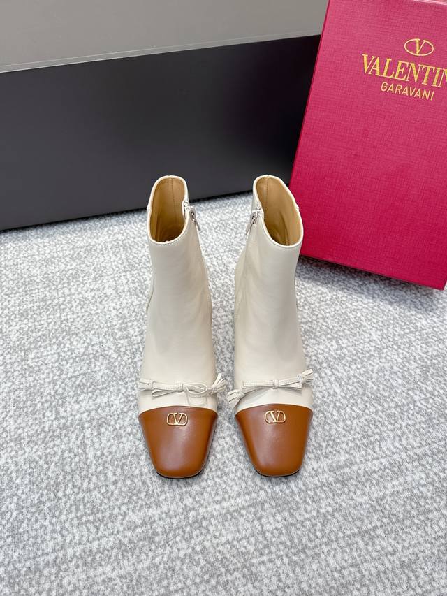 High-quality Valentin* new autumn/winter versatile plain boots, three styles new High-quality Valentin* new autumn/winter versatile plain boots, three styles new