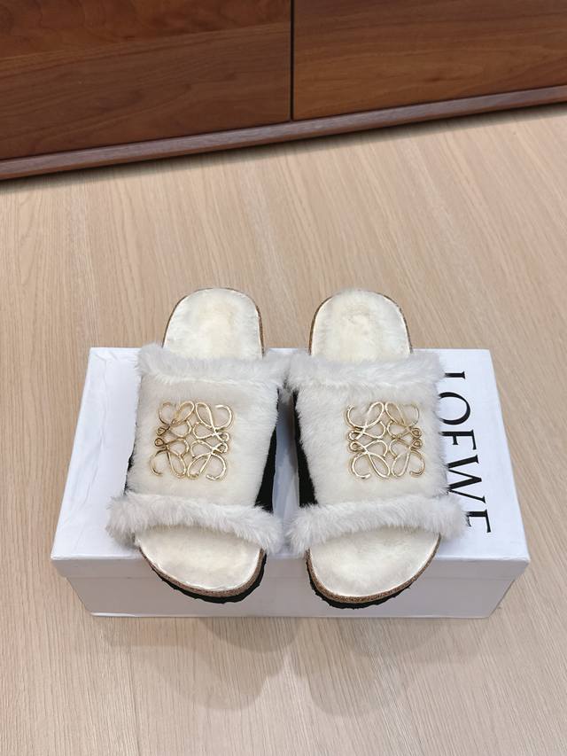 High-quality Loewe x Birkenstock shoes. These fashionable casual flat shoes feat