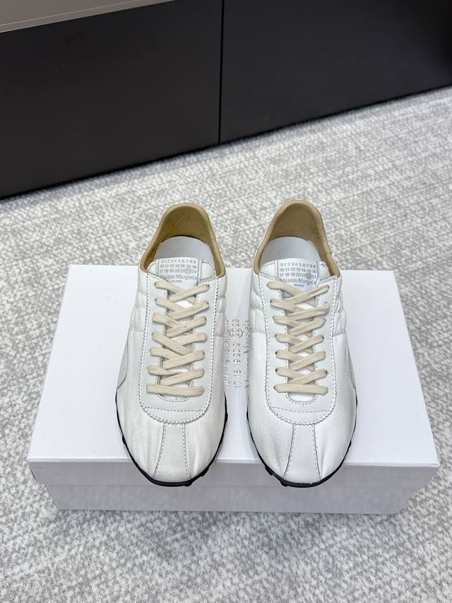 High-quality Maison Margiela 25Ss Fall New Mm6 Margiela Couple Sneakers . These