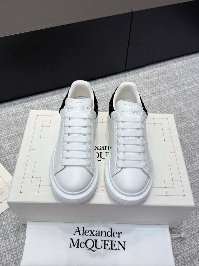 Men's Reseller Grade +10 # McQueen is undoubtedly the king of classic white snea