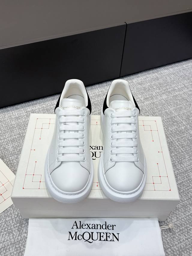 High-quality men's sneakers (+10) Black velvet heel # McQueen is undoubtedly the