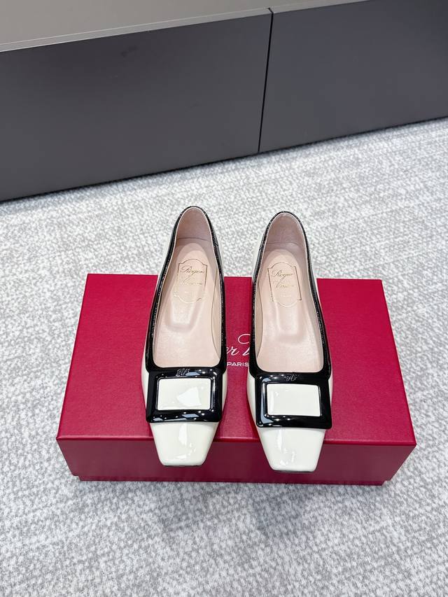 High-quality replica Jewel Heel series patent leather buckle shoes, new arrival!