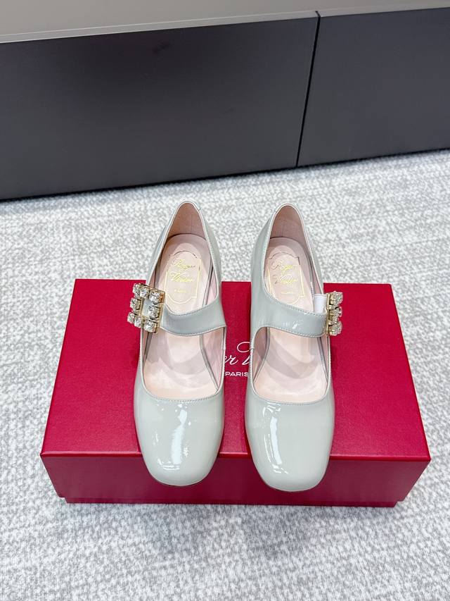 High-quality replica Jewel Heel series patent leather buckle shoes, new arrival!