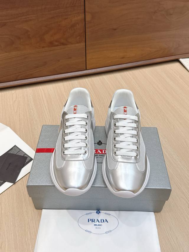 High-quality Prada America's Cup series patent leather mesh casual sneakers. Ori