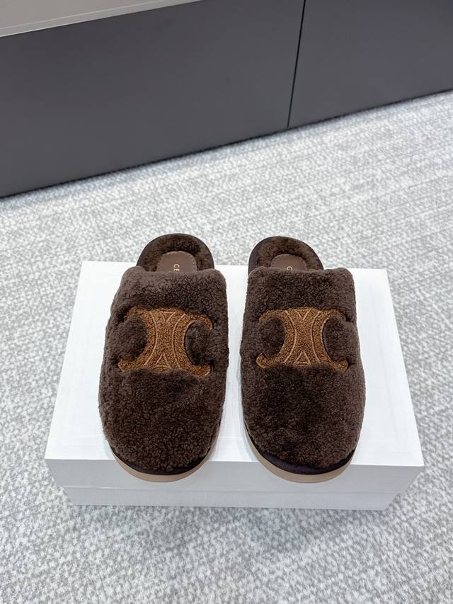 High-quality Celine 25Ss Fall/Winter slip-on wool sandals (Ddd). This season's C