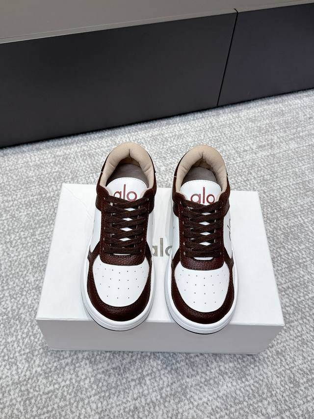 High-quality Alo25Ss Spring/Summer new color-blocked white sneakers, thick-soled