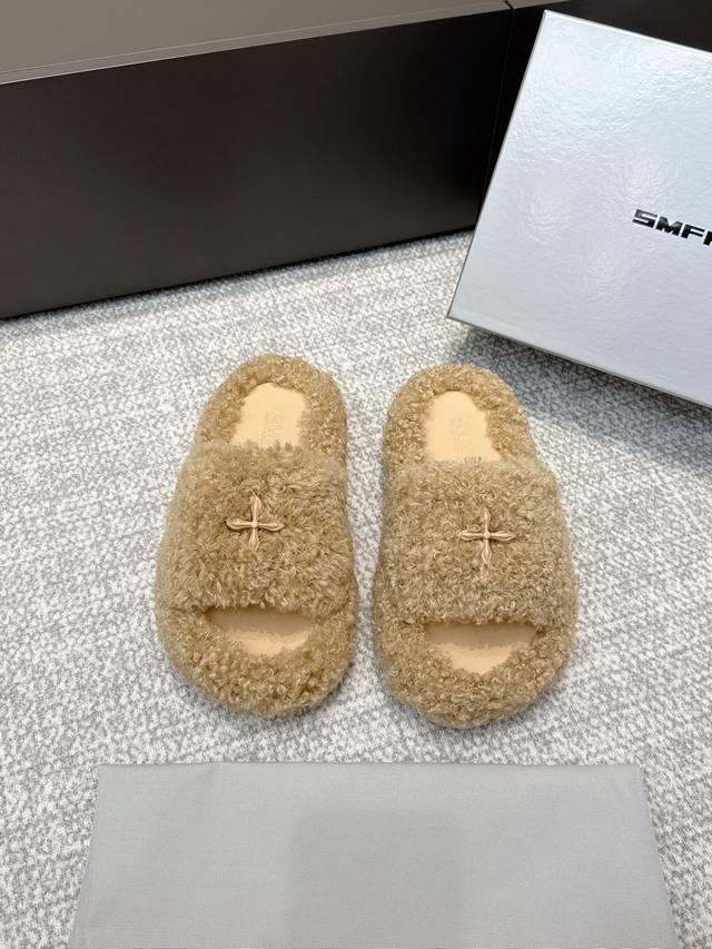 High-quality Smfk platform slippers, a super popular style, I've been obsessed w