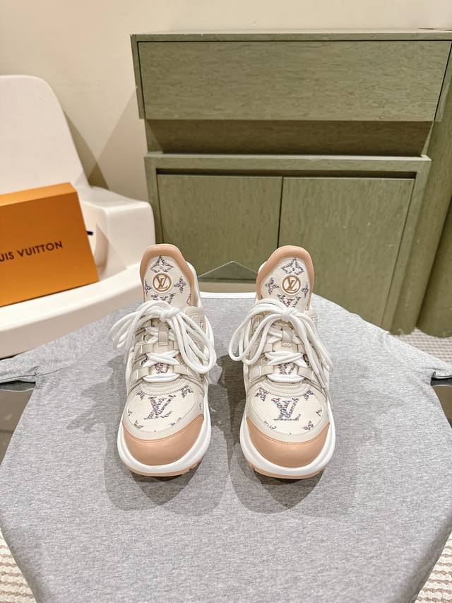 Newly upgraded version 224 Lv Archlight series new arch bridge dad shoes. Dilrab