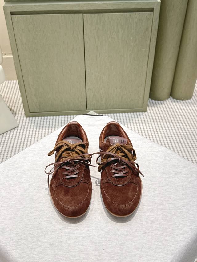 High-quality Miu Miu latest American retro style casual German training shoes~ A